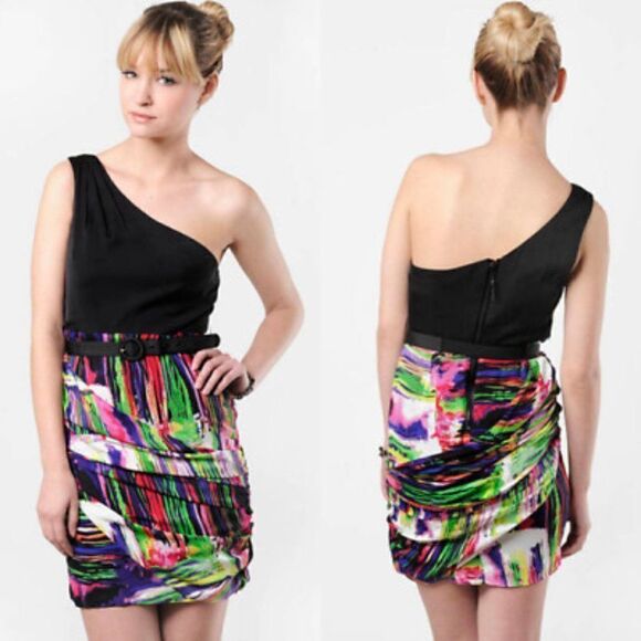 Alice + Olivia Breanna One Shoulder Dress M NWT - Picture 1 of 8